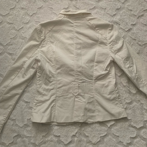 🌟3 for $20🌟White Blazer - Picture 3 of 3